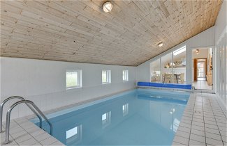 Foto 2 - Casa de 4 habitaciones en Klitmøller con piscina privada y terraza