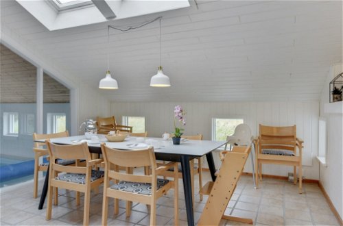 Foto 4 - Casa de 4 habitaciones en Klitmøller con piscina privada y terraza