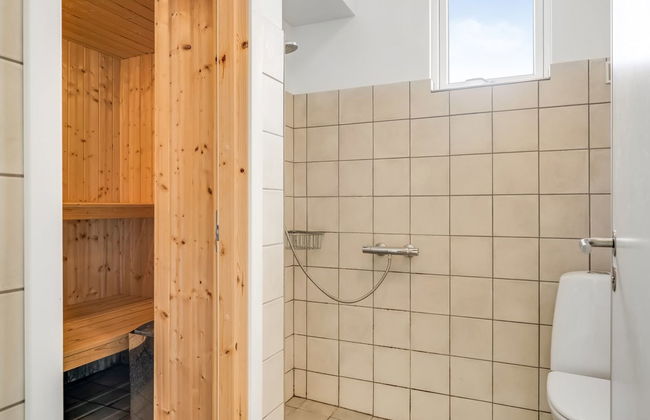 Casa de 4 quartos em Klitmøller com piscina privada e terraço - Foto 22