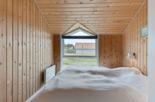 Foto 13 - Casa de 4 habitaciones en Klitmøller con piscina privada y terraza