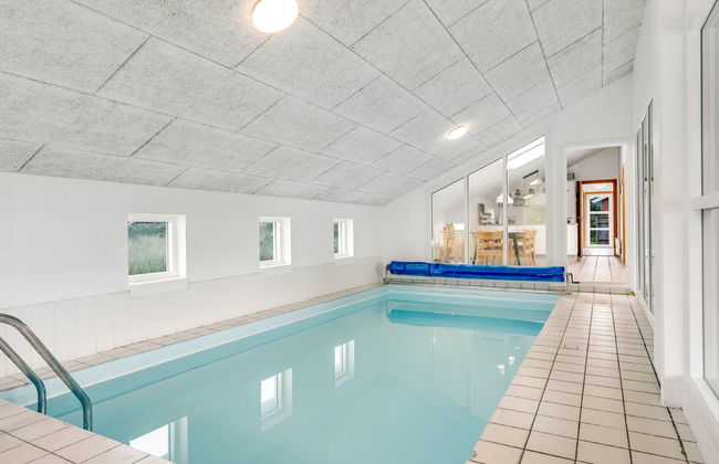 Casa de 4 quartos em Klitmøller com piscina privada e terraço - Foto 13