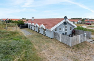 Photo 1 - Maison de 4 chambres à Klitmøller avec piscine privée et terrasse