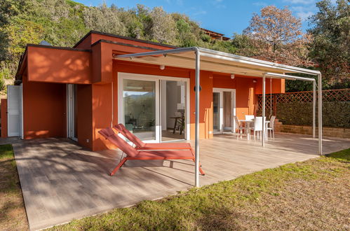 Foto 3 - Casa con 4 camere da letto a Castiglione della Pescaia con giardino e terrazza