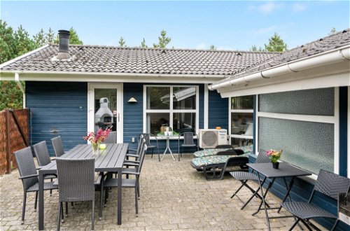 Foto 22 - Casa de 5 quartos em Blåvand com piscina privada e terraço