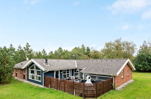 Foto 1 - Casa de 5 quartos em Blåvand com piscina privada e terraço