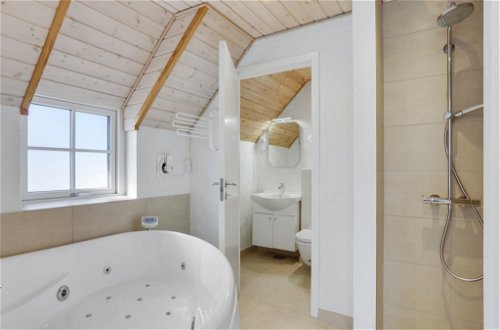 Foto 18 - Casa de 3 quartos em Hvide Sande com terraço e sauna