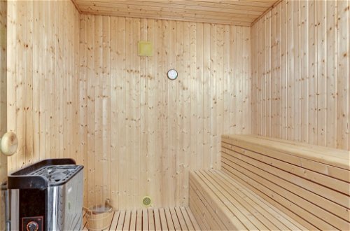 Foto 17 - Casa de 3 habitaciones en Klitmøller con terraza y sauna