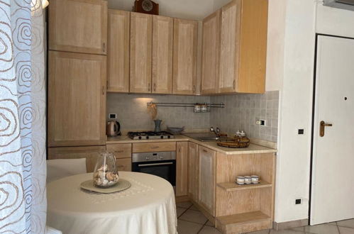 Photo 10 - 1 bedroom Apartment in Golfo Aranci with swimming pool and garden