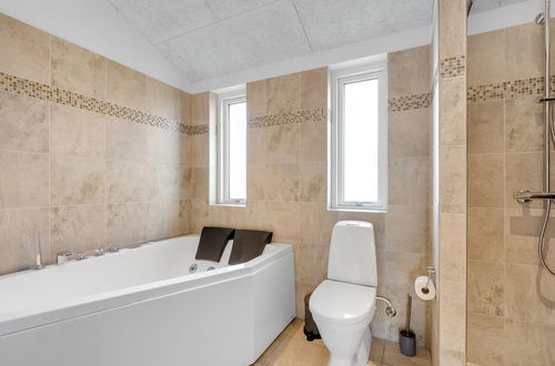 Photo 21 - 4 bedroom House in Hvide Sande with terrace and sauna