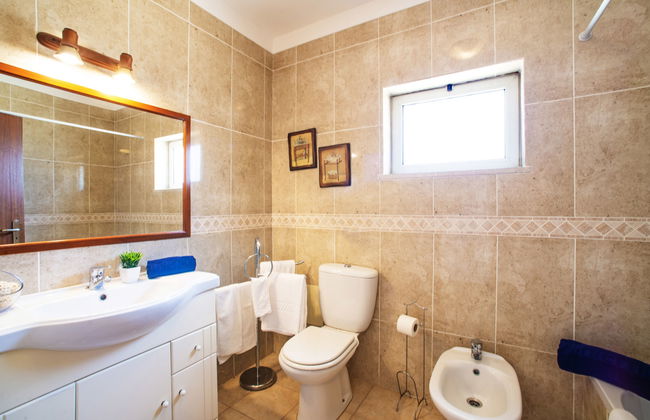5 bedroom House in Lagoa with private pool and terrace - Photo 29