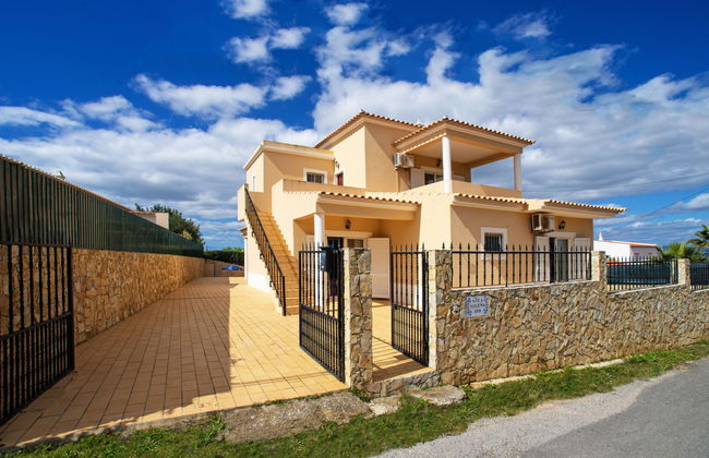 5 bedroom House in Lagoa with private pool and terrace - Photo 5