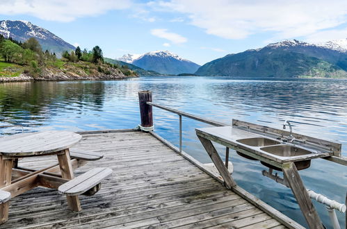 Foto 17 - Casa de 3 quartos em Balestrand com jardim e terraço