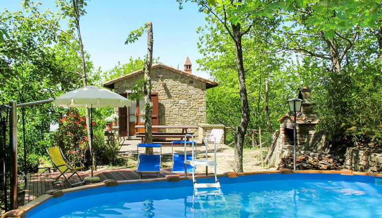 Photo 1 - Maison de 1 chambre à Cortona avec piscine privée et jardin