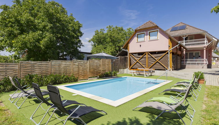 Foto 1 - Haus mit 7 Schlafzimmern in Balatonszemes mit privater pool und garten