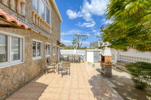 Foto 33 - Casa de 4 quartos em Castelló d'Empúries com piscina privada e jardim