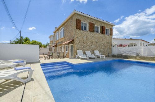 Photo 32 - Maison de 4 chambres à Castelló d'Empúries avec piscine privée et vues à la mer