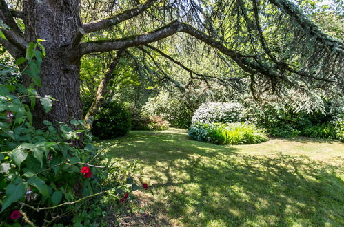 Photo 32 - 5 bedroom House in Moëlan-sur-Mer with garden and terrace