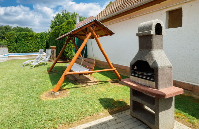 Casa de 6 quartos em Balatonszárszó com piscina privada e jardim - Foto 26