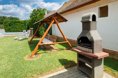 Photo 26 - Maison de 4 chambres à Balatonszárszó avec piscine privée et jardin