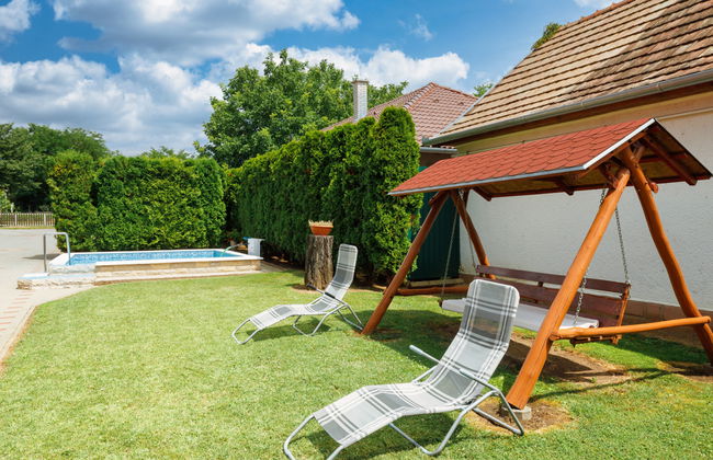 Casa de 6 quartos em Balatonszárszó com piscina privada e jardim - Foto 3