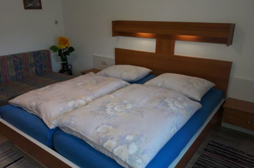 Foto 16 - Appartamento con 2 camere da letto a Zell am See con vista sulle montagne
