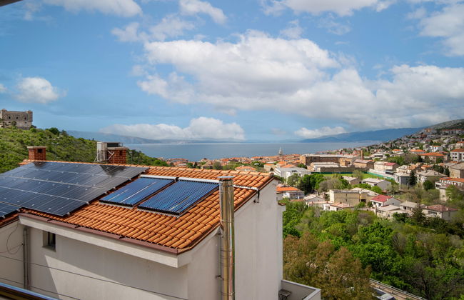 Apartamento de 2 quartos em Senj com piscina e terraço - Foto 12