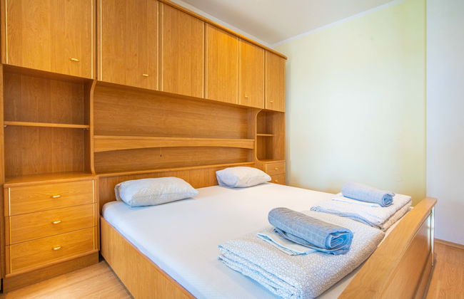 Apartamento de 2 quartos em Senj com piscina e terraço - Foto 10