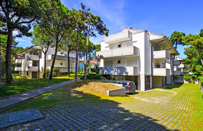 Apartamento de 2 quartos em Lignano Sabbiadoro com piscina e jardim - Foto 19