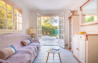 Foto 2 - Casa con 3 camere da letto a Fréjus con giardino e vista mare