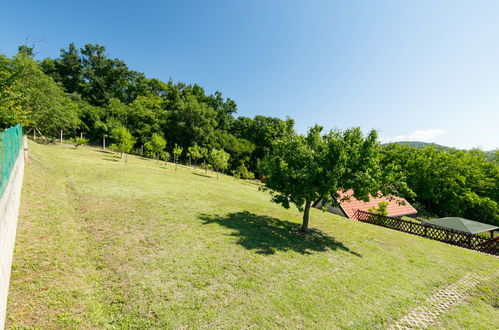 Foto 37 - Casa de 2 quartos em Ábrahámhegy com jardim e terraço