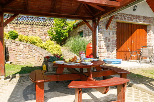 Photo 23 - Maison de 2 chambres à Ábrahámhegy avec jardin et terrasse