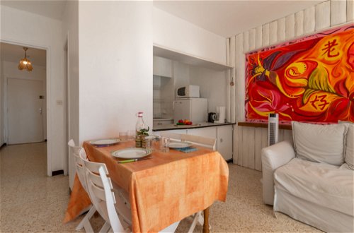 Foto 8 - Apartamento de 1 habitación en Le Grau-du-Roi con terraza y vistas al mar