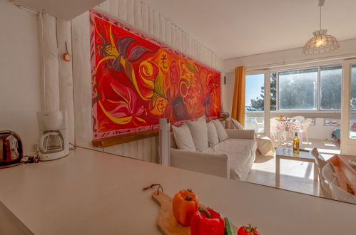 Foto 9 - Appartamento con 1 camera da letto a Le Grau-du-Roi con terrazza e vista mare