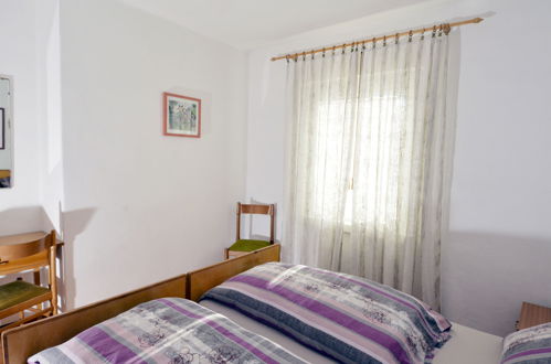 Foto 16 - Apartment mit 4 Schlafzimmern in San Giovanni di Fassa-Sèn Jan mit blick auf die berge