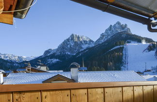 Foto 2 - Apartamento de 4 habitaciones en San Giovanni di Fassa-Sèn Jan con vistas a la montaña