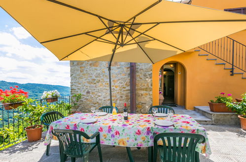 Photo 23 - 4 bedroom House in Pescia with private pool and garden