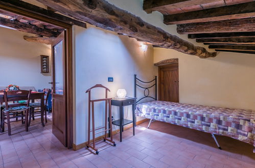 Photo 15 - 4 bedroom House in Pescia with private pool and garden