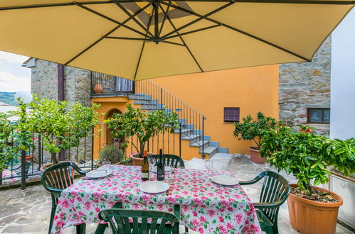 Photo 7 - Maison de 4 chambres à Pescia avec piscine privée et jardin