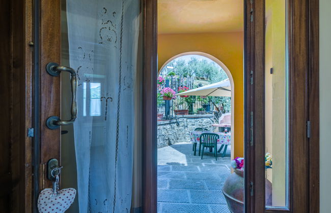 Casa de 6 quartos em Pescia com piscina e jardim - Foto 24