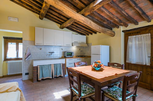 Photo 11 - 4 bedroom House in Pescia with private pool and garden