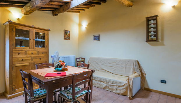 Casa de 6 quartos em Pescia com piscina e jardim - Foto 5