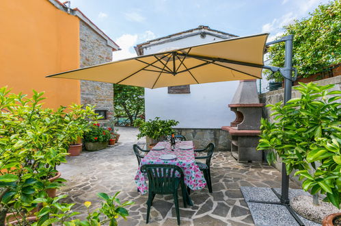 Foto 53 - Haus mit 4 Schlafzimmern in Pescia mit privater pool und garten