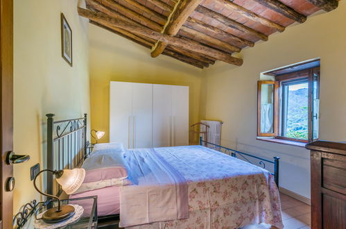 Photo 17 - 4 bedroom House in Pescia with private pool and garden