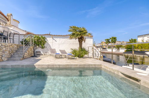 Photo 2 - Maison de 2 chambres à Castelló d'Empúries avec piscine privée et vues à la mer