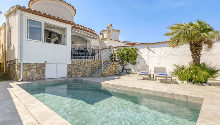 Foto 1 - Casa de 2 quartos em Castelló d'Empúries com piscina privada e vistas do mar