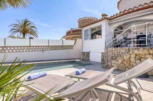 Foto 28 - Casa de 2 quartos em Castelló d'Empúries com piscina privada e jardim