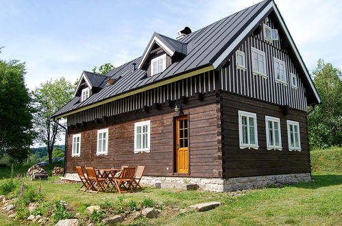 Foto 1 - Haus mit 3 Schlafzimmern in Kořenov mit garten