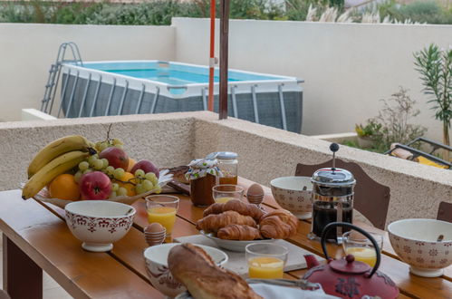 Photo 17 - Maison de 2 chambres à Laudun-l'Ardoise avec piscine privée et jardin