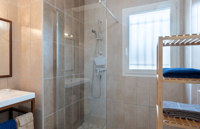Casa con 3 camere da letto a Laudun-l'Ardoise con piscina privata e giardino - Foto 16