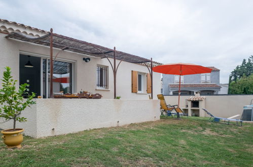 Foto 2 - Casa de 2 habitaciones en Laudun-l'Ardoise con piscina privada y terraza